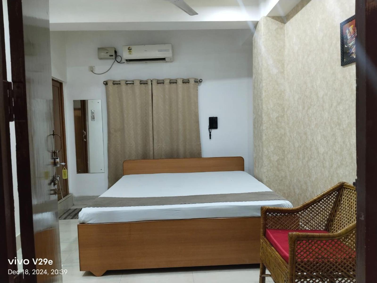 The Executive Inn Гувахати Экстерьер фото