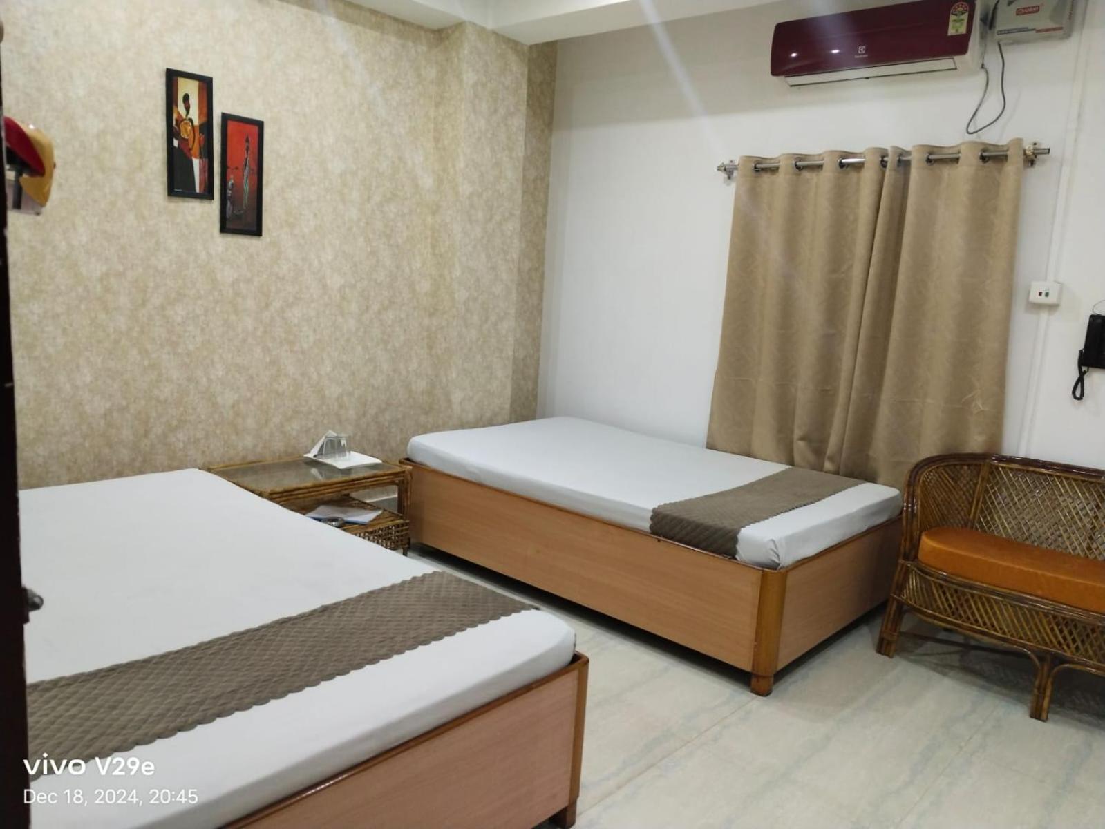 The Executive Inn Гувахати Экстерьер фото